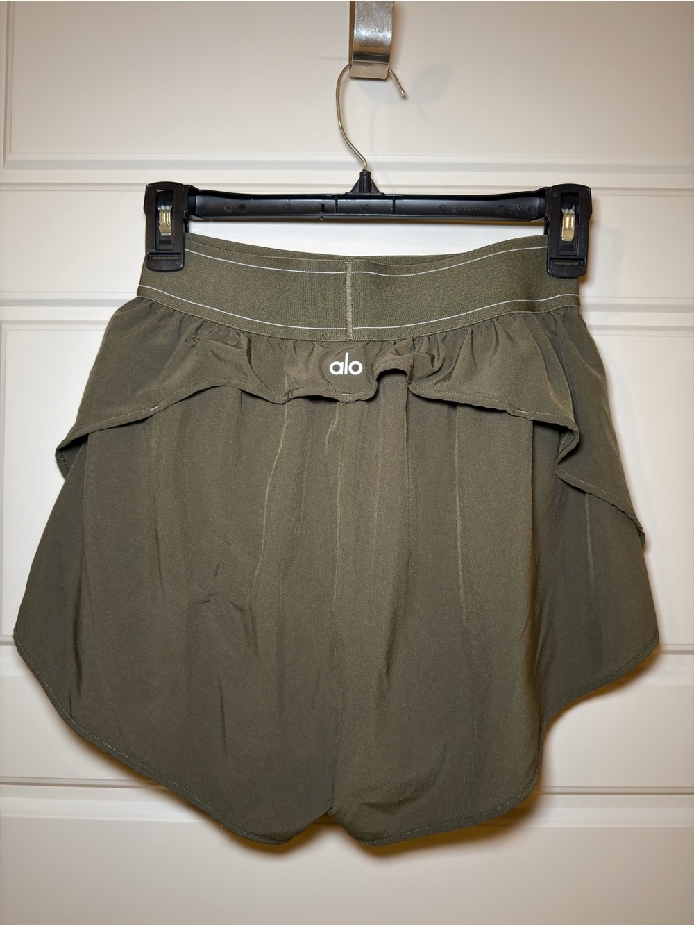 ALO Yoga Olive Green Athletic Shorts - Picture 2 of 2